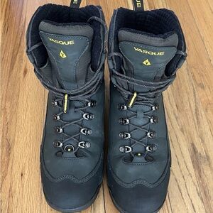 Vasque Men's Snowburban UltraDry Winter Boots Size 11.5 M Lace-Up